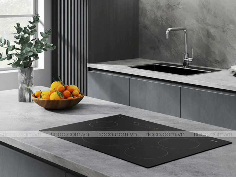 đặt bếp từ ở vị trí thông thoáng khô ráo